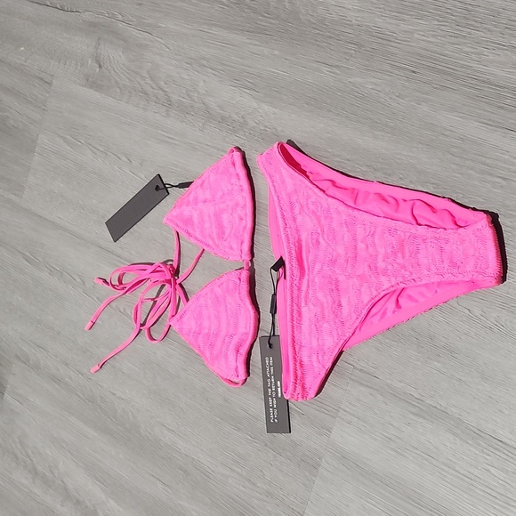triangl swimwear Other - Hot pink thread swim set with bonus bag high waist bottoms string top